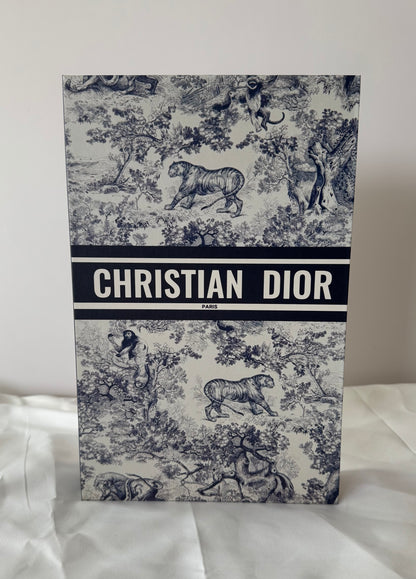 Aufklappbares Hardcover no. 3