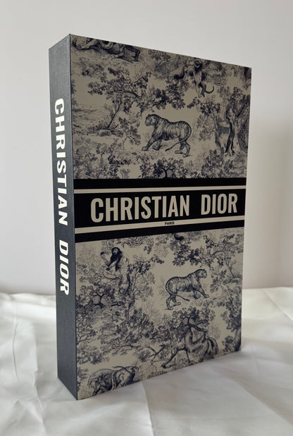 Aufklappbares Hardcover no. 3