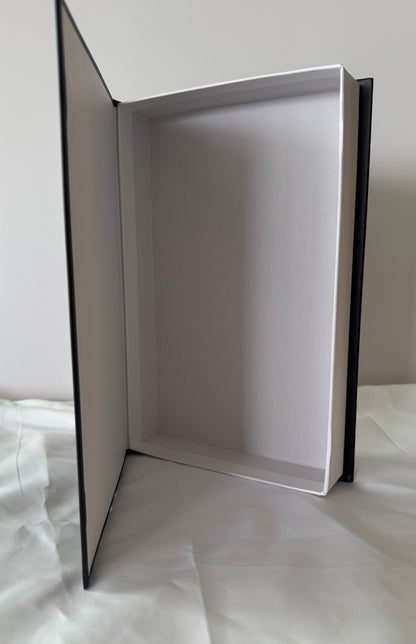 Fold-out Hardcover no. 10