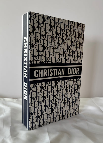 Fold-out Hardcover no. 10
