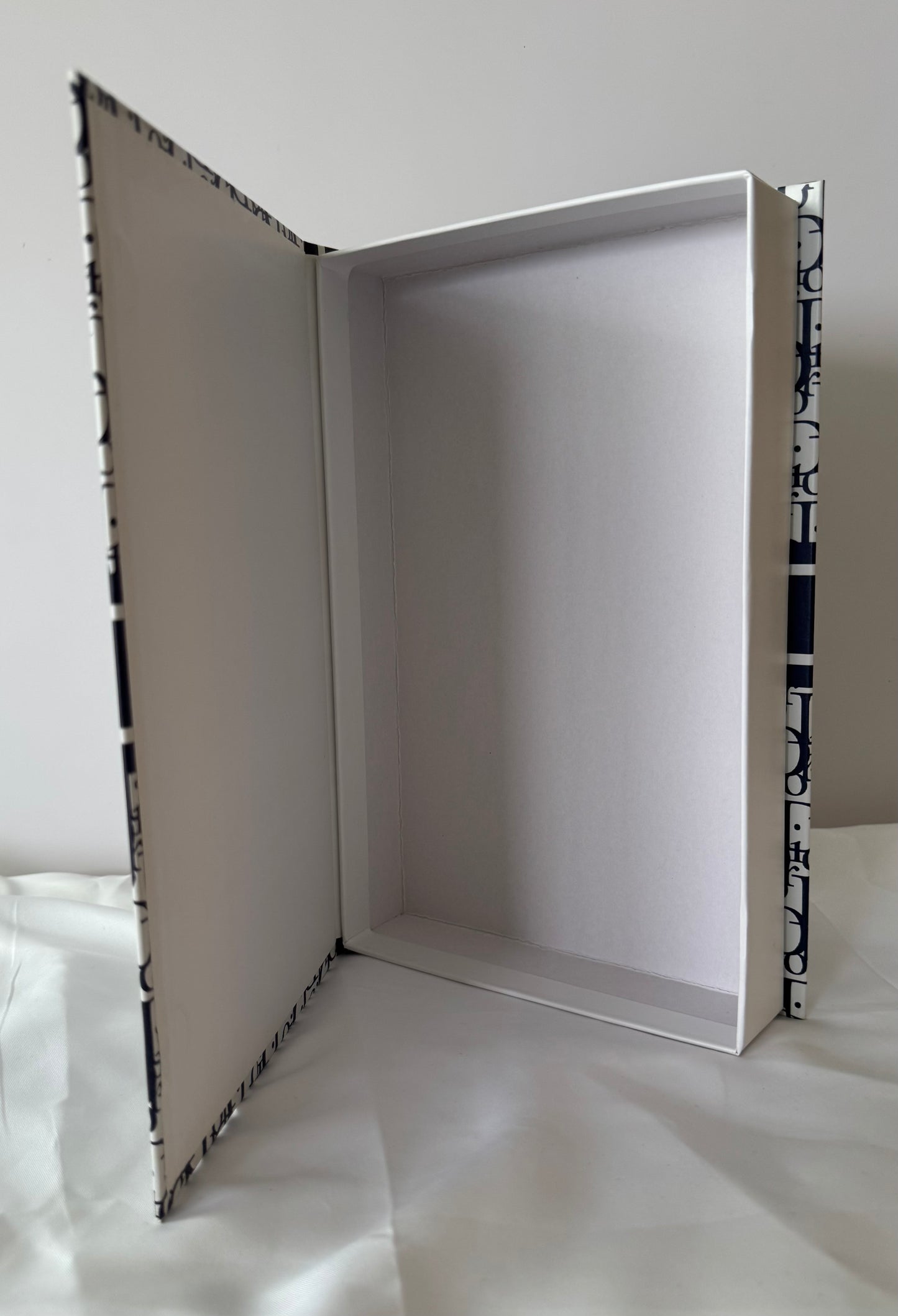Fold-out Hardcover no. 10