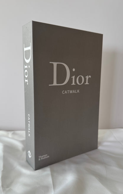 Aufklappbares Hardcover no. 4